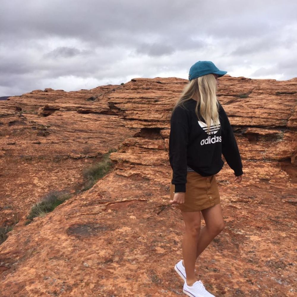 Meet your Posher, Olivia